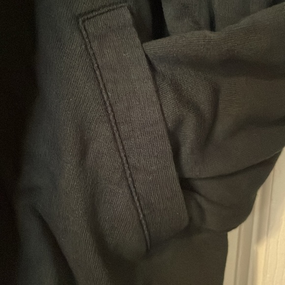 Lacoste Hoddies - Picture 7 of 10